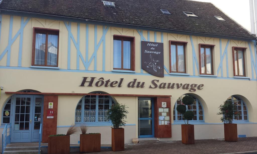 Logis Hôtel du Sauvage La Ferté-Gaucher Exterior foto